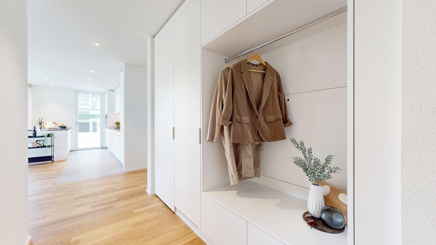 Neu & Zentral - 1.5-Zimmerwohnung mit Gartensitzplatz im Erstbezug - Eingangsbereich (3.5-Zimmer-Musterwohnung)