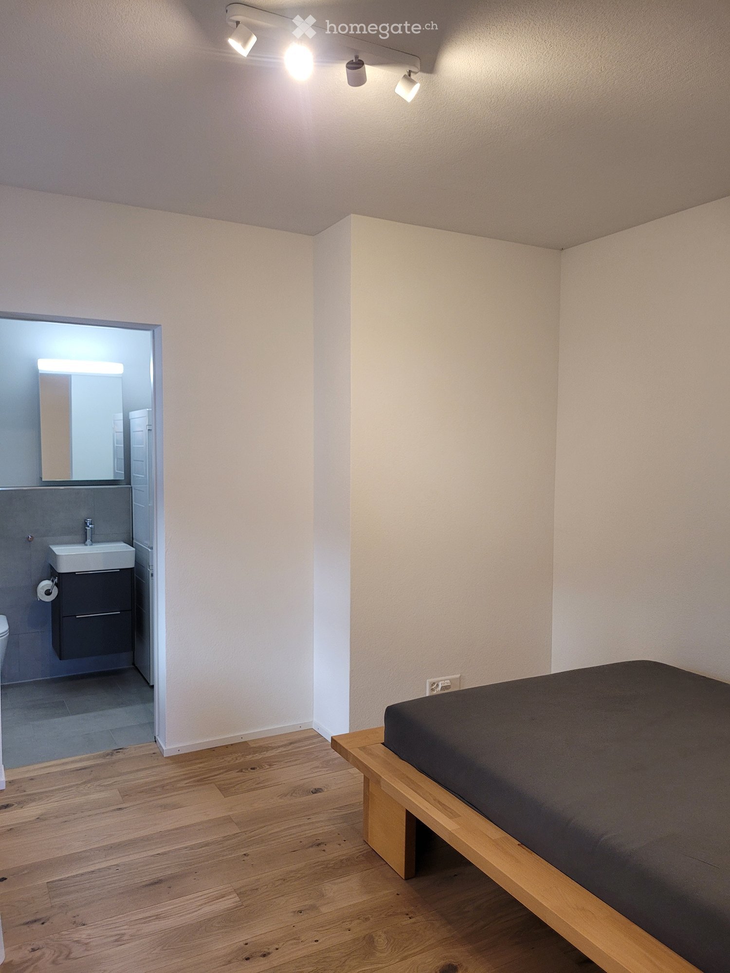 Moderne 1.5-Zimmer-Wohnung in ruhiger Lage in Oberillnau - Bild 5