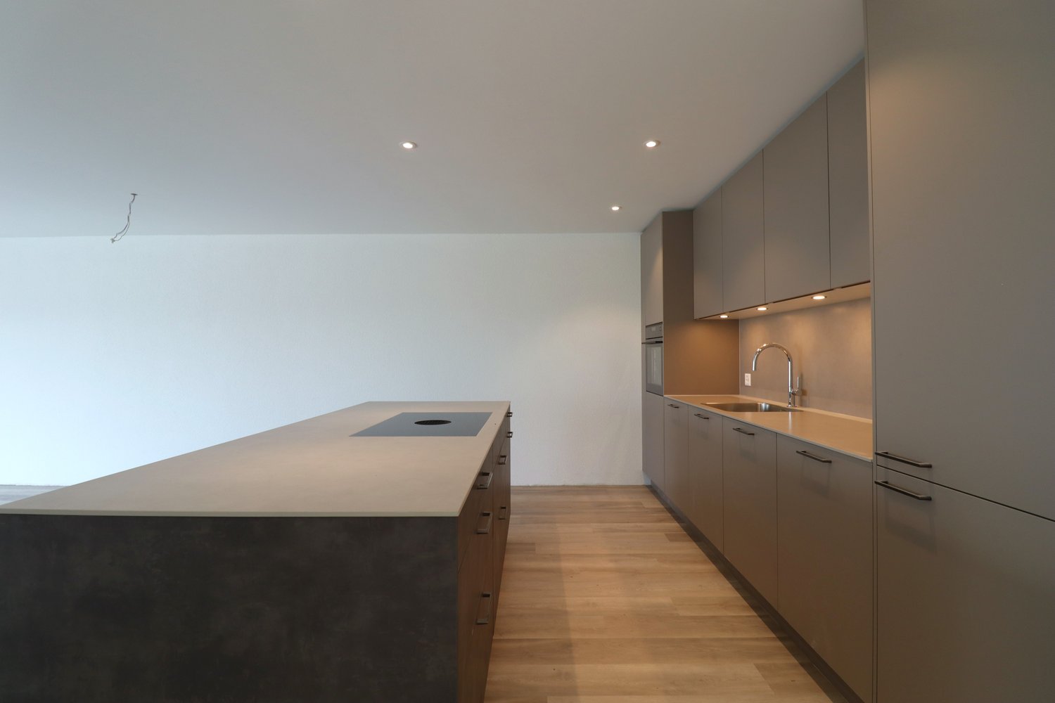 NEUBAU 4.5-Zimmer Attikawohnung mit weitläufiger Terrasse - Bild 4