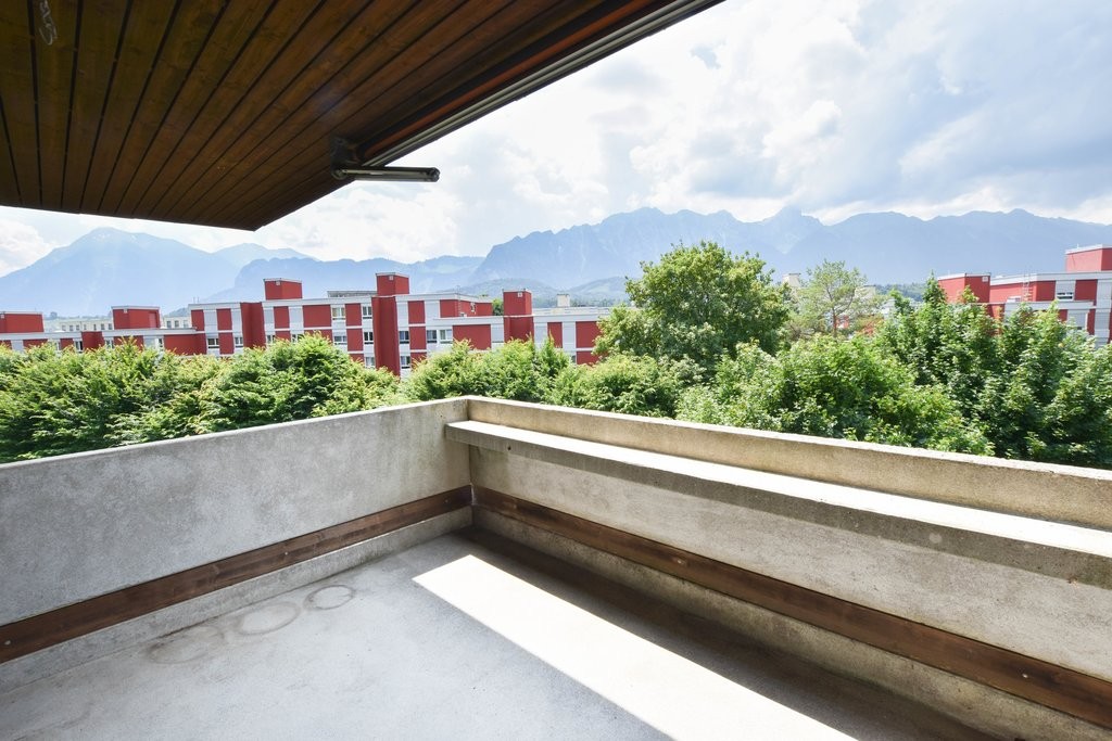 Befristete Galeriewohnung mit Cheminée und 2 Balkonen - DSC_0065.jpg