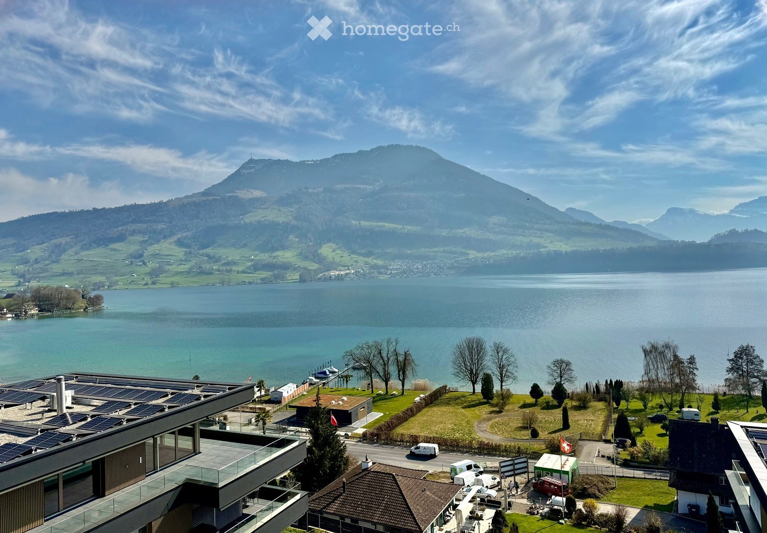 Moderne 4.5-Zimmer-Attika mit See- und Bergblick in Merlischachen - Bild 3
