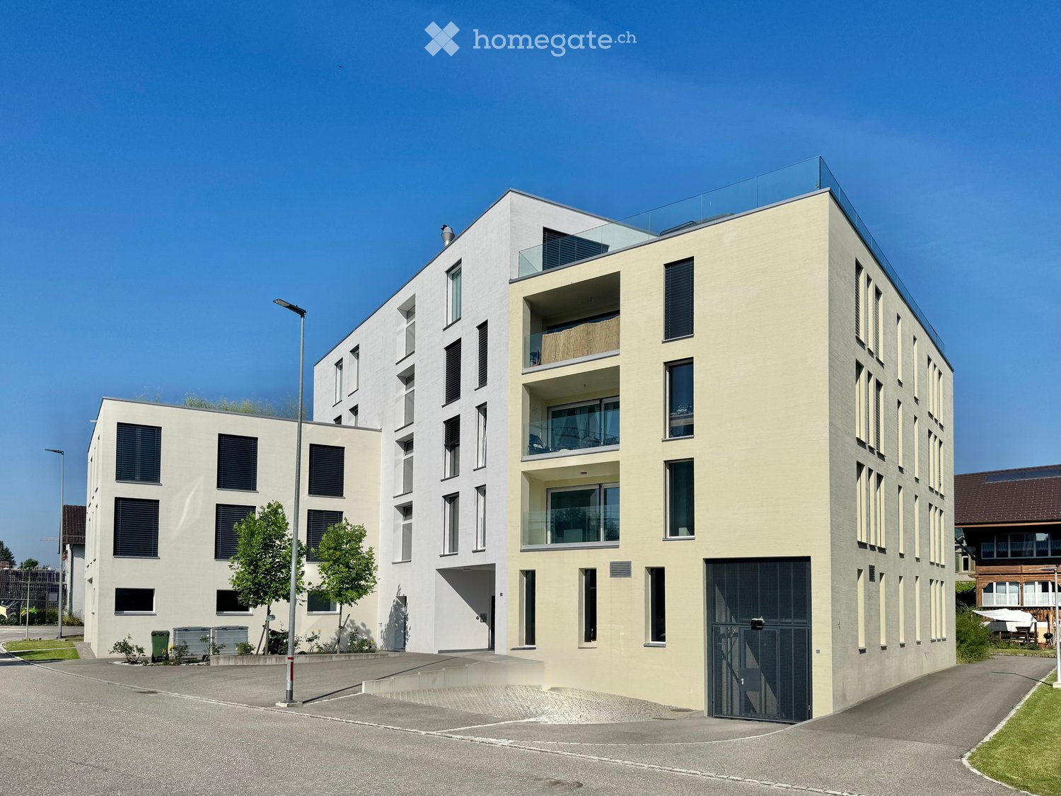 Exklusive 3.5-Zimmer-Wohnung mit hochwertigem Ausbau an zentraler Lage - Bild 12