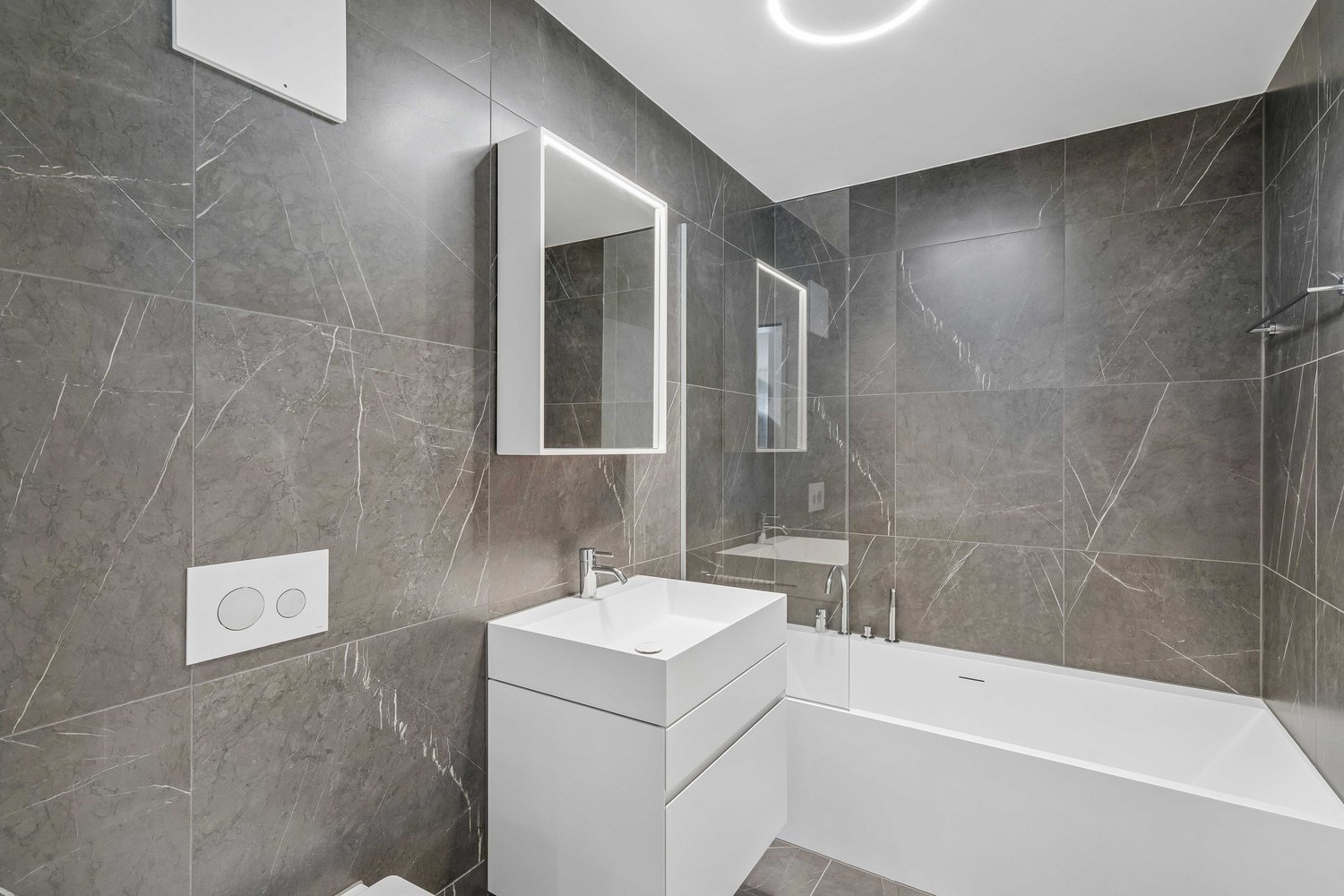 Moderne Neubauwohnung - 4.5-Zimmerwohnung mit Balkon & Wintergarten - Bild 5