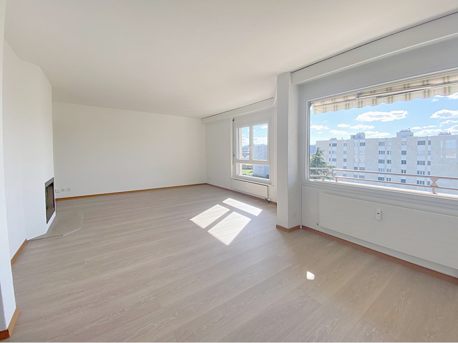 Bel appartement de 4 pièces avec balcon et vue imprenable à Yverdon-les-Bains - Bild 2