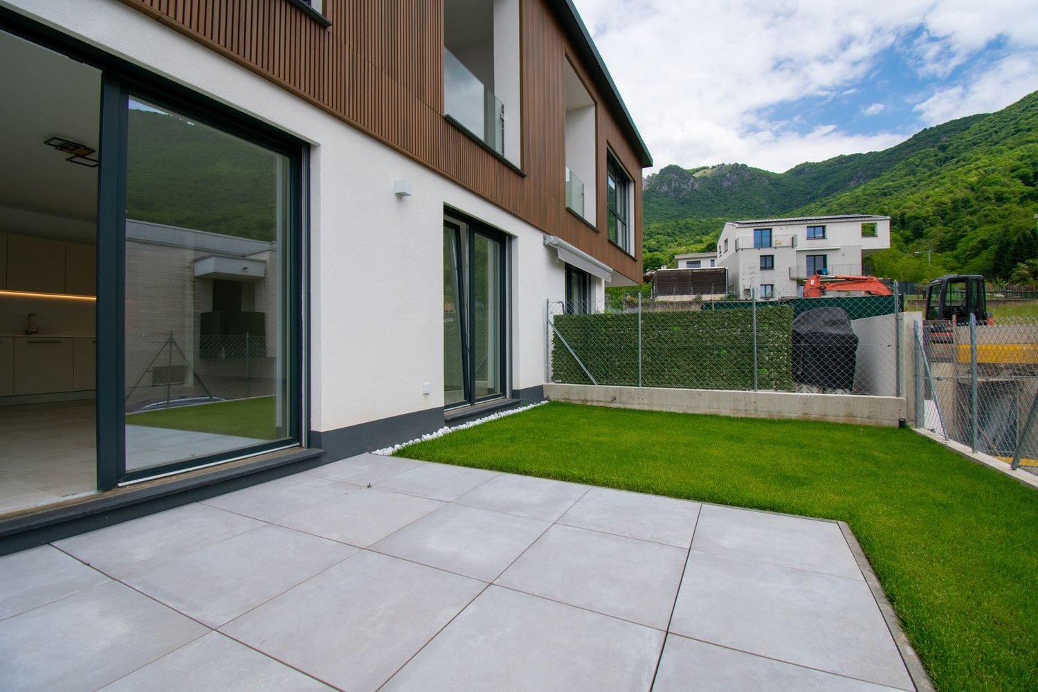 NUOVO APPARTAMENTO 3.5 LOCALI CON GIARDINO - Bild 9