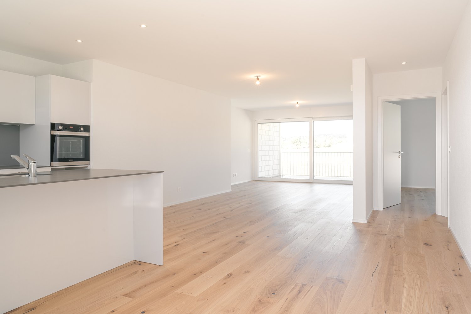 Appartement 4.5p neuf - Grand balcon - Bild 1