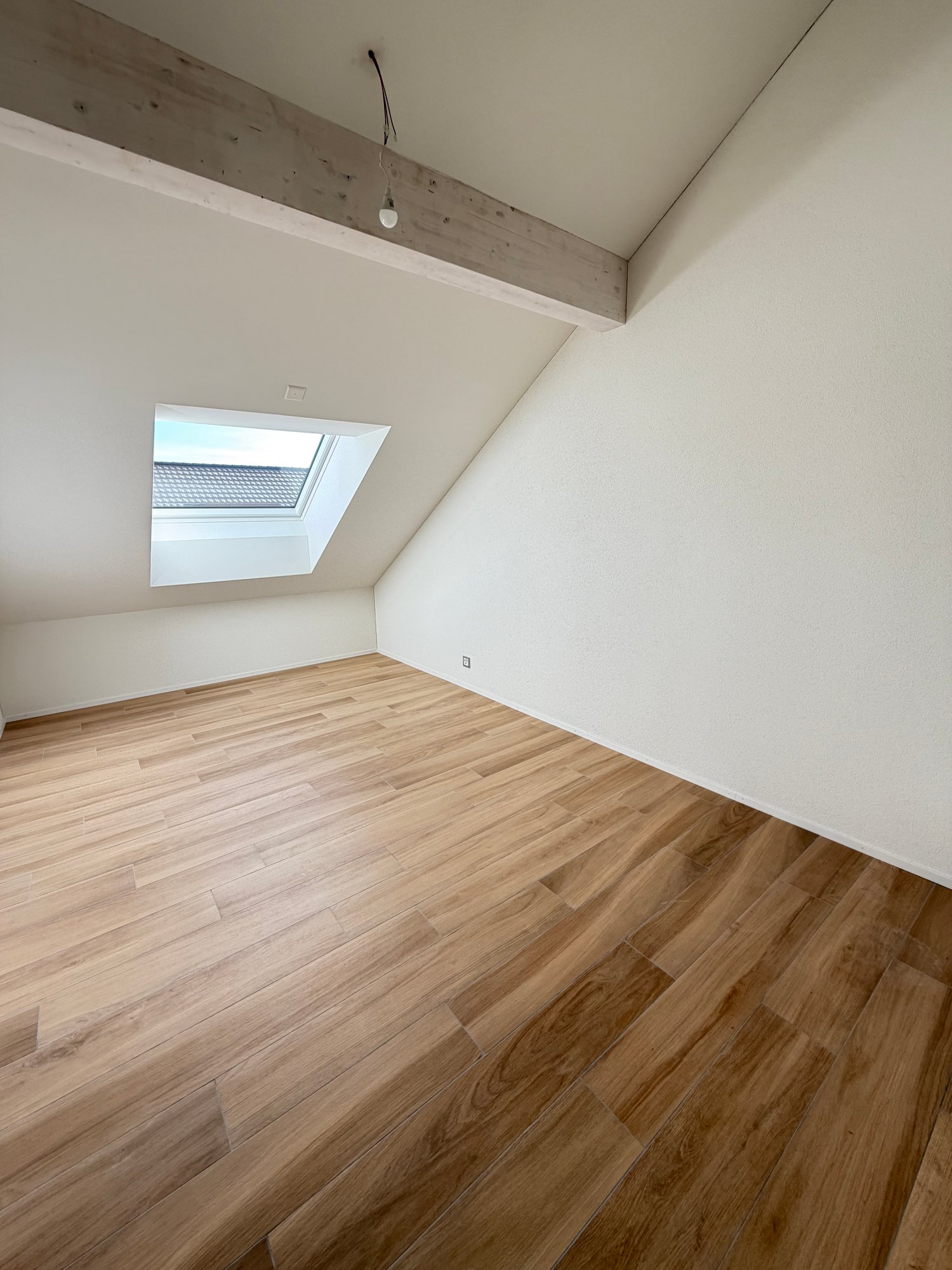 Exklusive 3.5-Zimmer-Dachgeschosswohnung im Neubau – 103 m² mit viel Licht & Charme - Zimmer 2