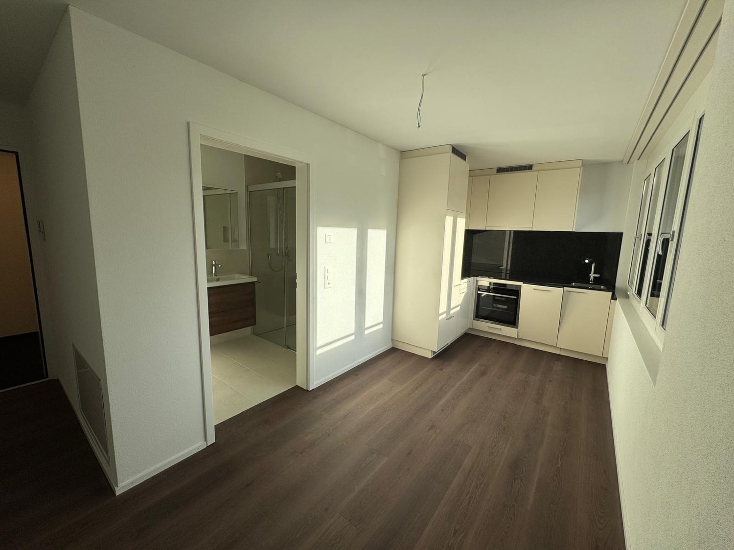 1-Zimmerwohnung im Grünen mit modernem Innenausbau - Bild 5