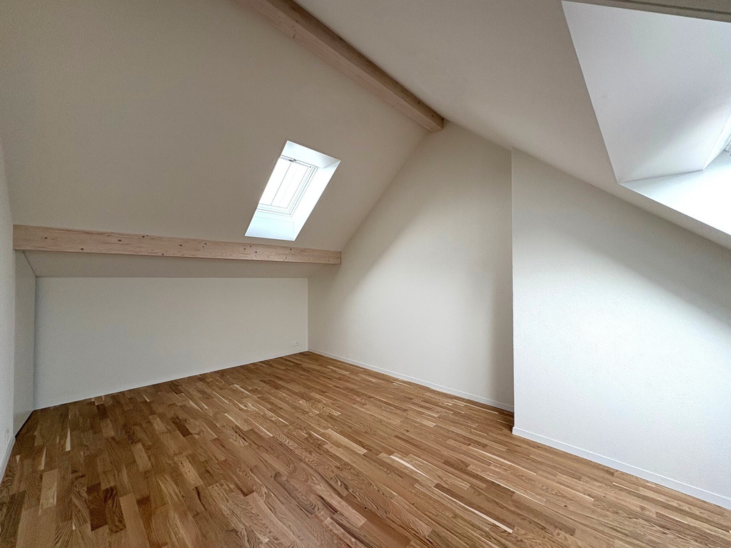 Entdecken Sie unsere neu sanierten Wohnungen - Erstbezug ab April 2026 - Zimmer