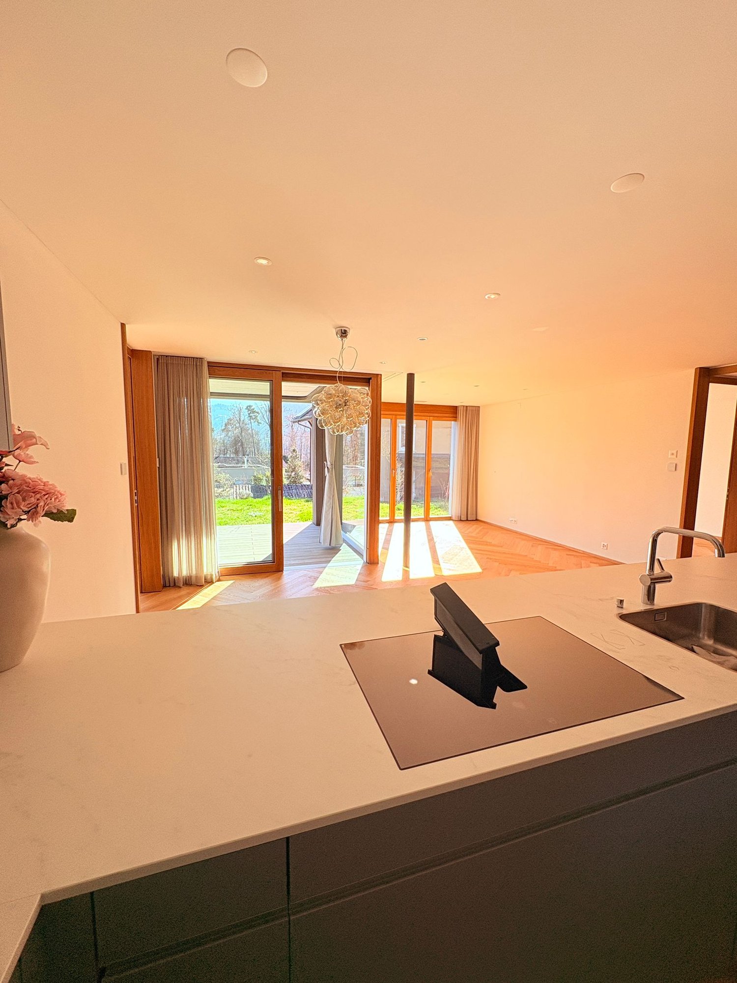 Riedstrasse Hünibach – Moderne 3.5‑Zimmerwohnung mit Indoor-Outdoor-Wohnen - Bild 8