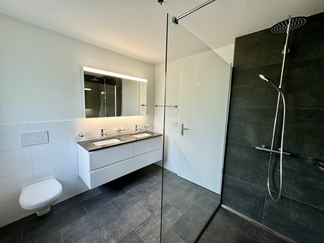 Neuwertige 4.5-Zimmer-Gartenwohnung zu vermieten - Bild 8