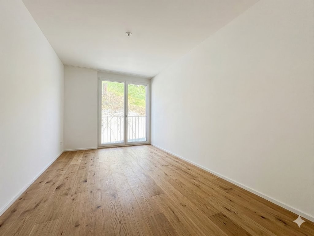 ERSTBEZUG - MODERNE UND LICHTDURCHFLUTETE 4.5 ZIMMERWOHNUNG - Bild 5