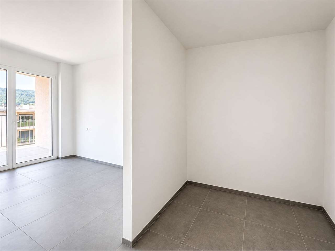 MODERNO 2.5 LOCALI CON TERRAZZO ALL'ULTIMO PIANO - Bild 6