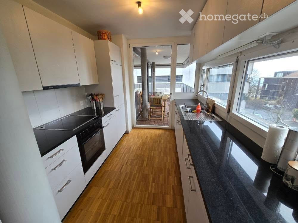 Appartement moderne de 3,5 pièces avec balcon et vue sur la ville - Bild 5