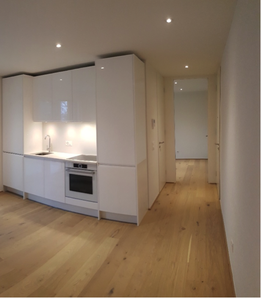 Helle 3.5 Zimmer Dachwohnung mit grossem Balkon - Bild 3