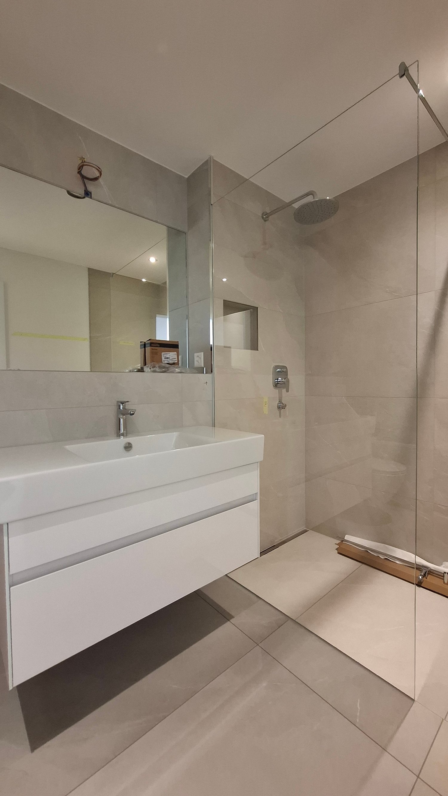 Moderne 3.5-Zimmer-Wohnung mit Blick ins Grüne - Bild 6