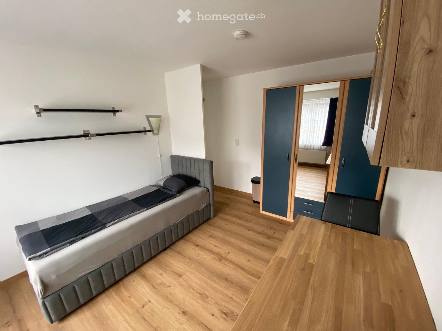 Möbliertes 1-Zimmer Studio renoviert 2026 - Erstbezug - Bild 1