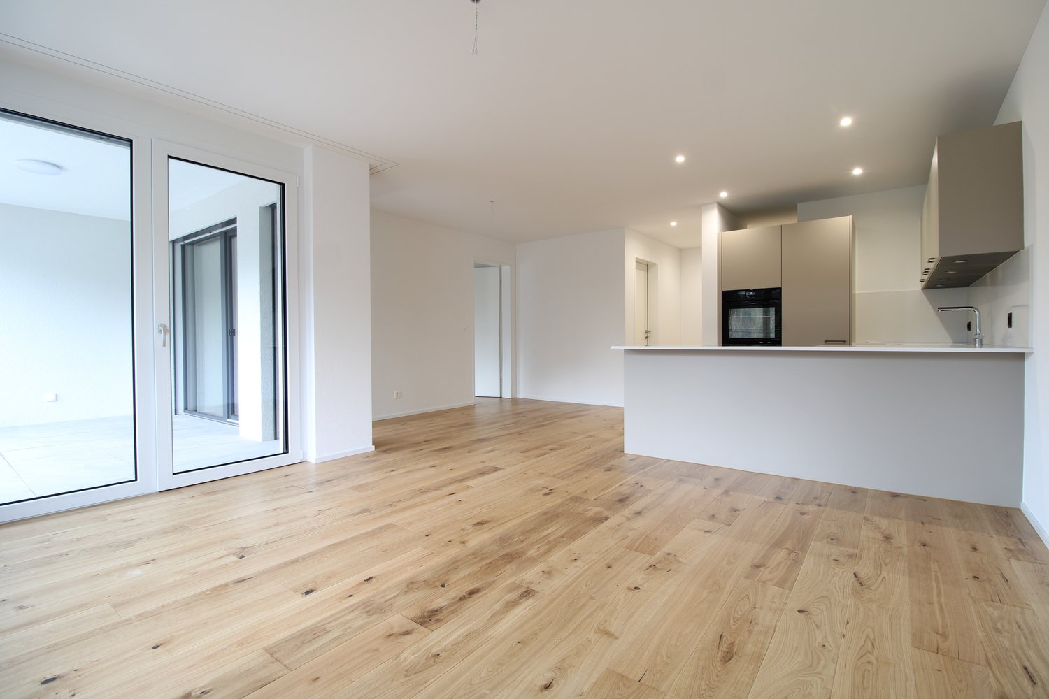 Moderne 2.5-Zimmer-Wohnung mit grossem Balkon in Wängi - Bild 2