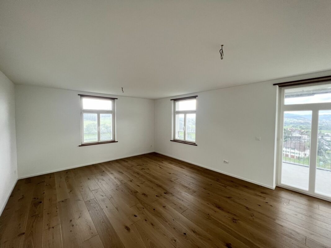Ruhe, Grün & Weitblick - 5-Zimmer-Maisonette-Wohnung in besonderer Lage - Zimmer