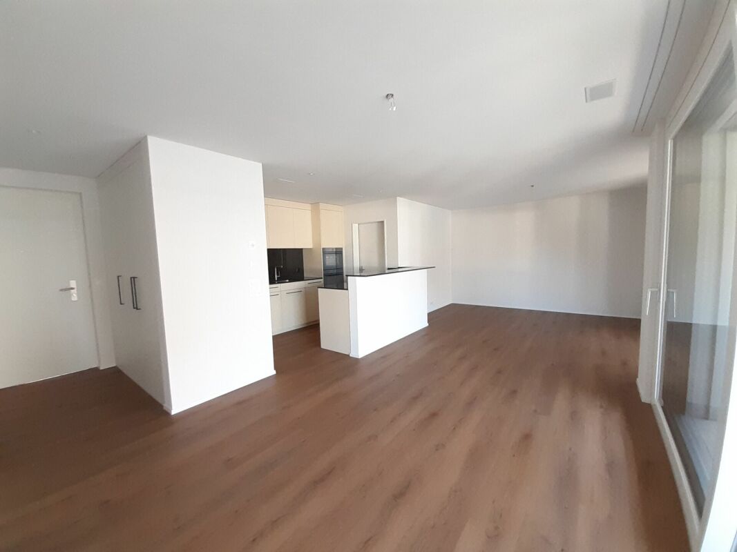 Tolle 2 1/2 Zimmer-Wohnung mit grossem Balkon - Bild 4