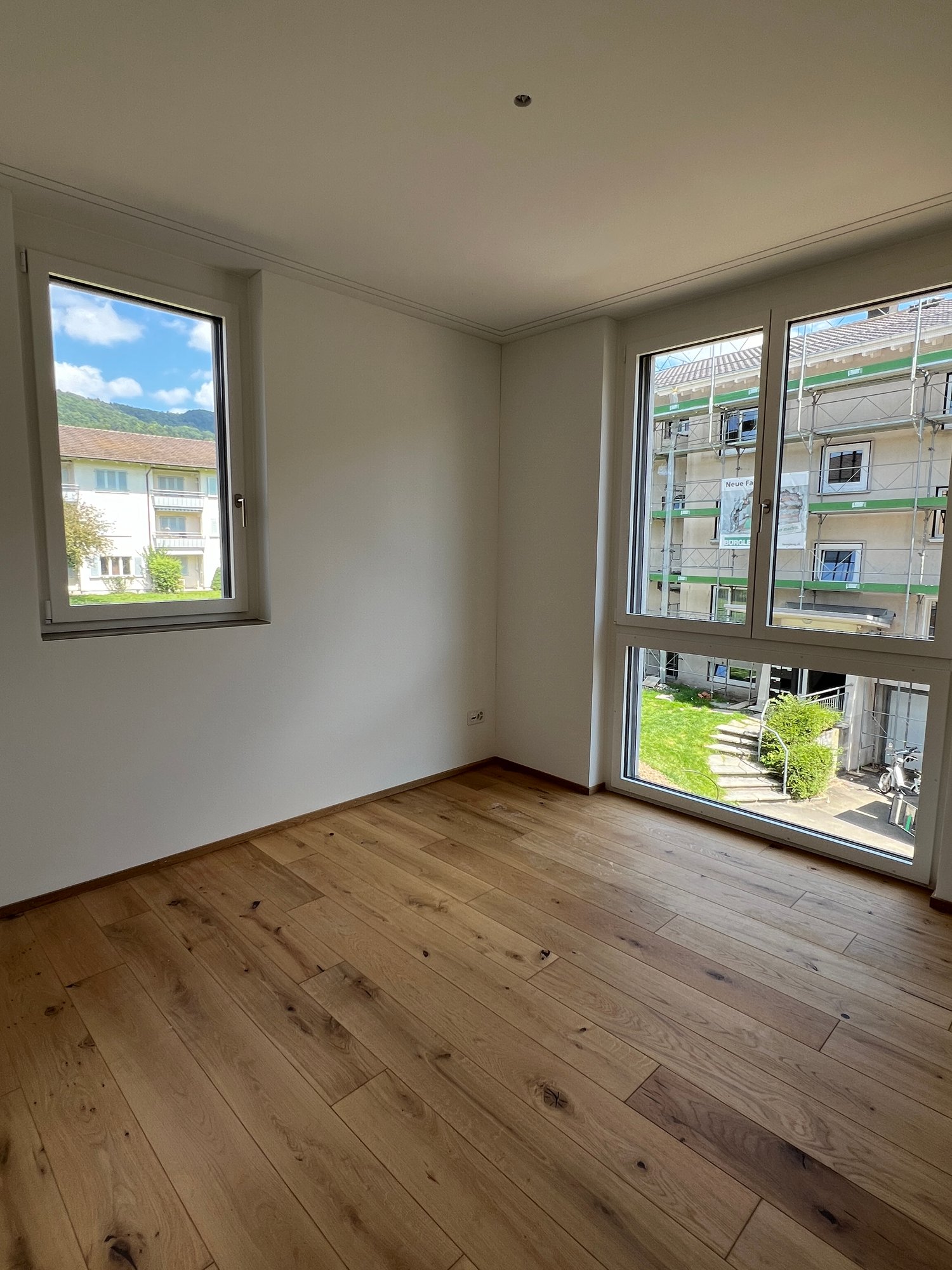 Moderne Wohnung mit grossem Balkon an zentraler Lage - Bild 9