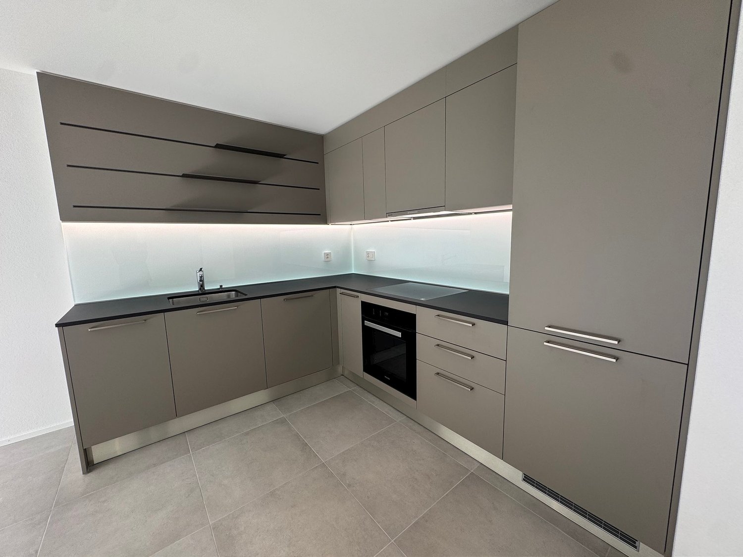 05650 - Appart. 3½ PCES - IMP. CHAMP-RIOND 18 - MATRAN - Bild 5