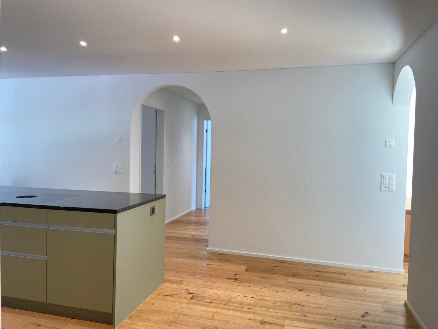 Erstvermietung Moderne 4.5-Zimmer-Neubau-Wohnung in Glarus - Bild 4