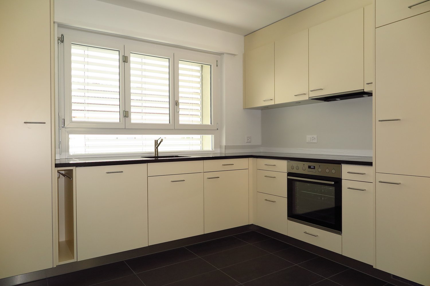 Sanierte 2.5-Zimmerwohnung in Ittigen - Bild 1