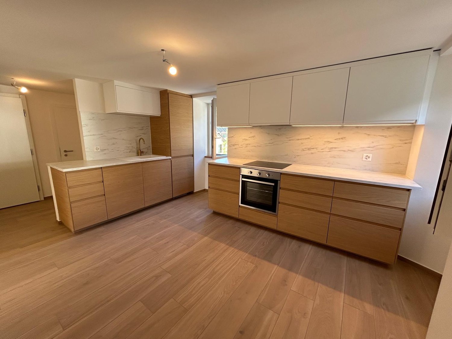 NEUF – Cœur du village – Place de parc – Pour personnes en bonne forme physique - Bild 1