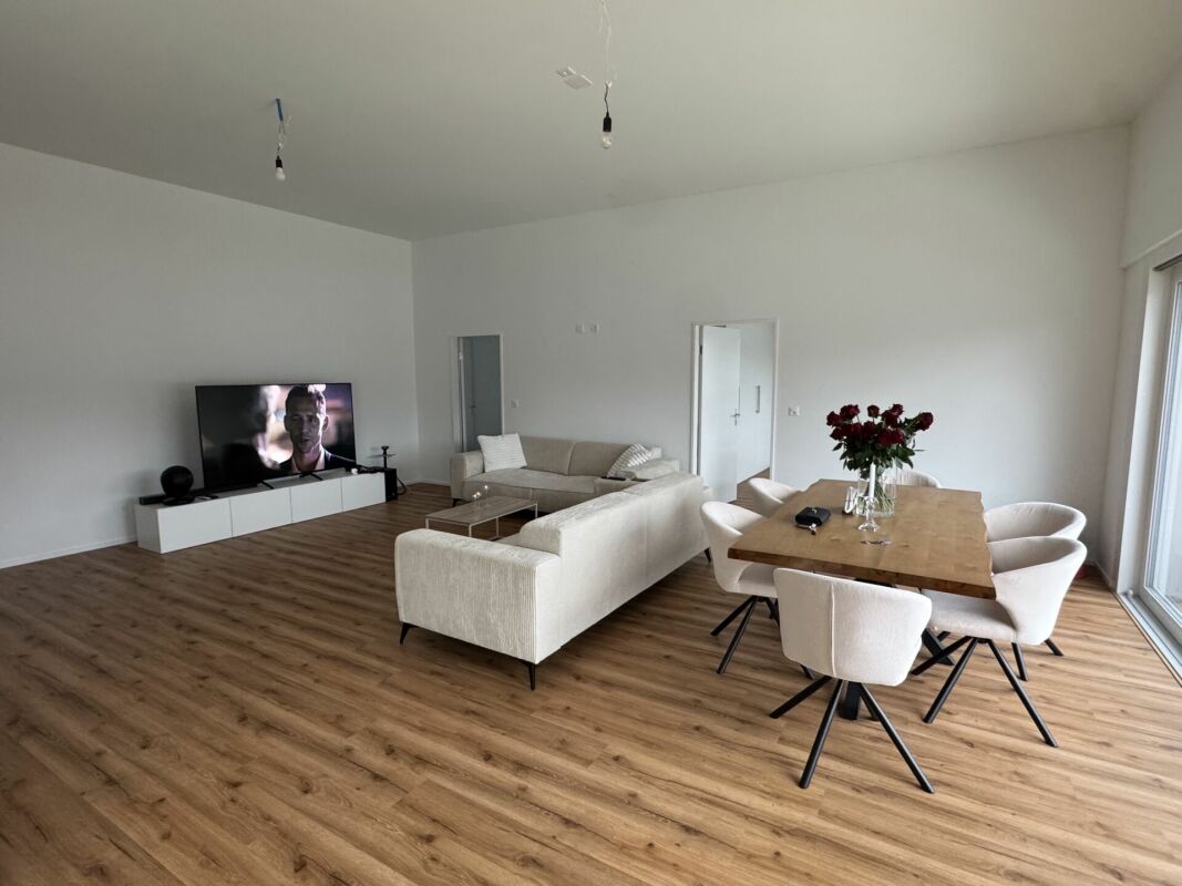 Fantastische Neubauwohnungen: 3.5 Zimmer, grosse Terrassen, hohe Decken, Keller, WM/TU - Bild 5