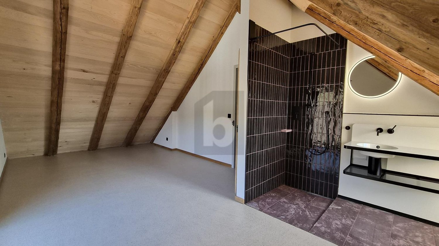 MODERNES JUWEL MIT LOFTFEELING - Bild 1