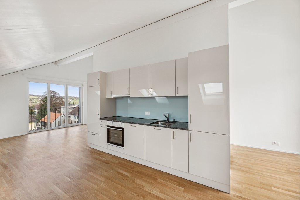 LICHTDURCHFLUTET AN ZENTRALER LAGE - Bild 8