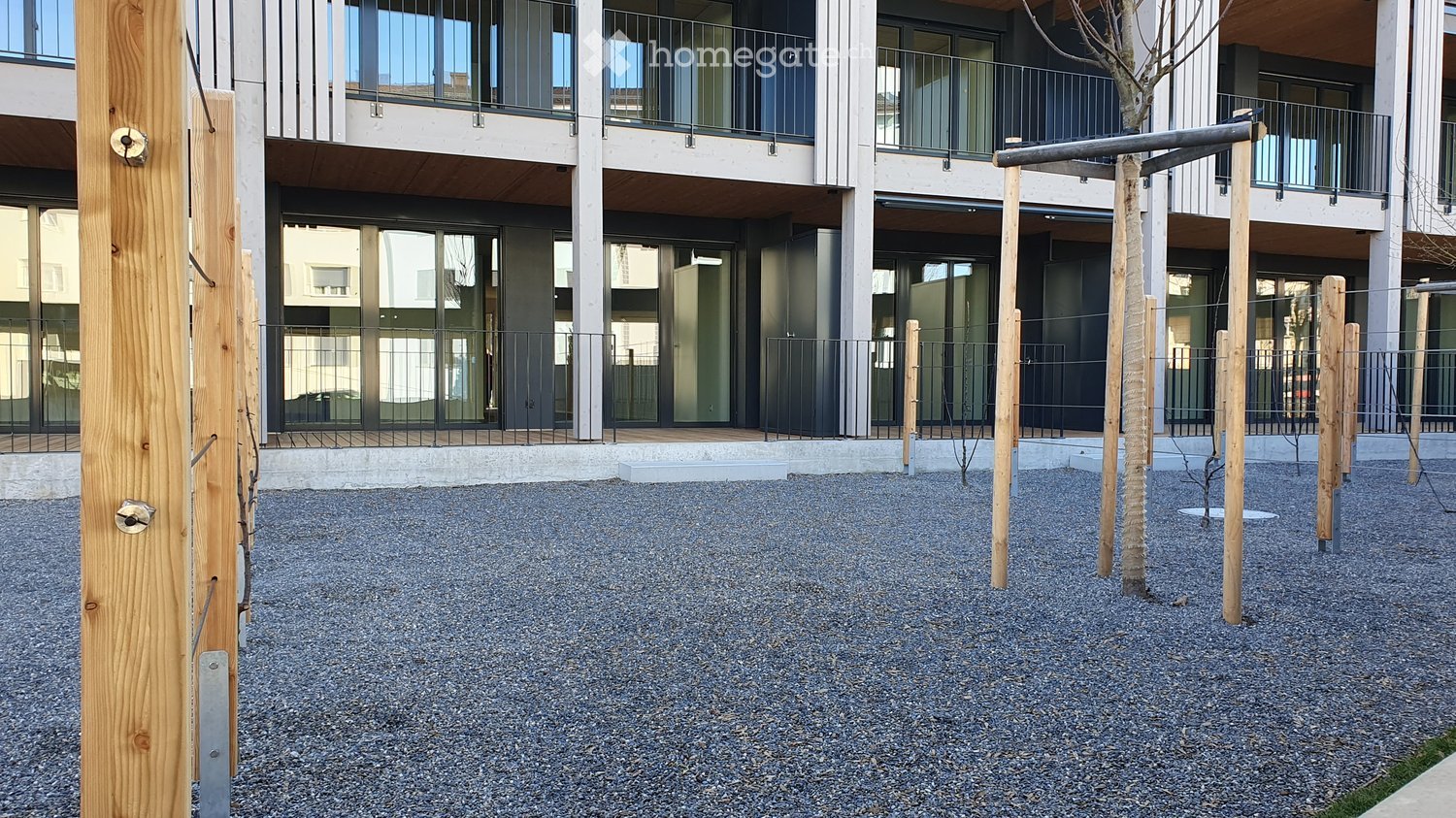 2.5 Zimmerwohnung in Ostermundigen - Veranda, Terrasse und Gartenplatz - Bild 4