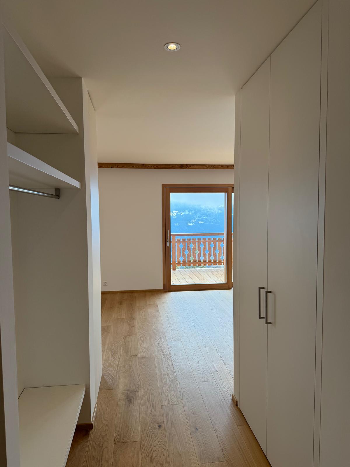 Magnifique appartement neuf 3.5 pièces à louer avec vue panoramique à Crans-Montana - Bild 4