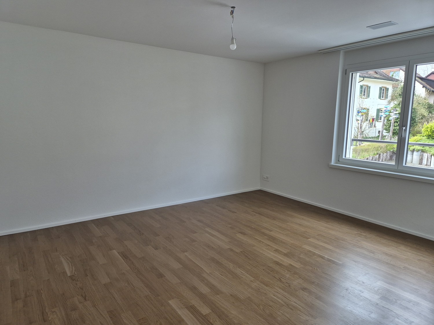 Erstbezug: Moderne 4.5-Zimmer-Wohnung an zentraler und ruhiger Lage in Bülach - Bild 7