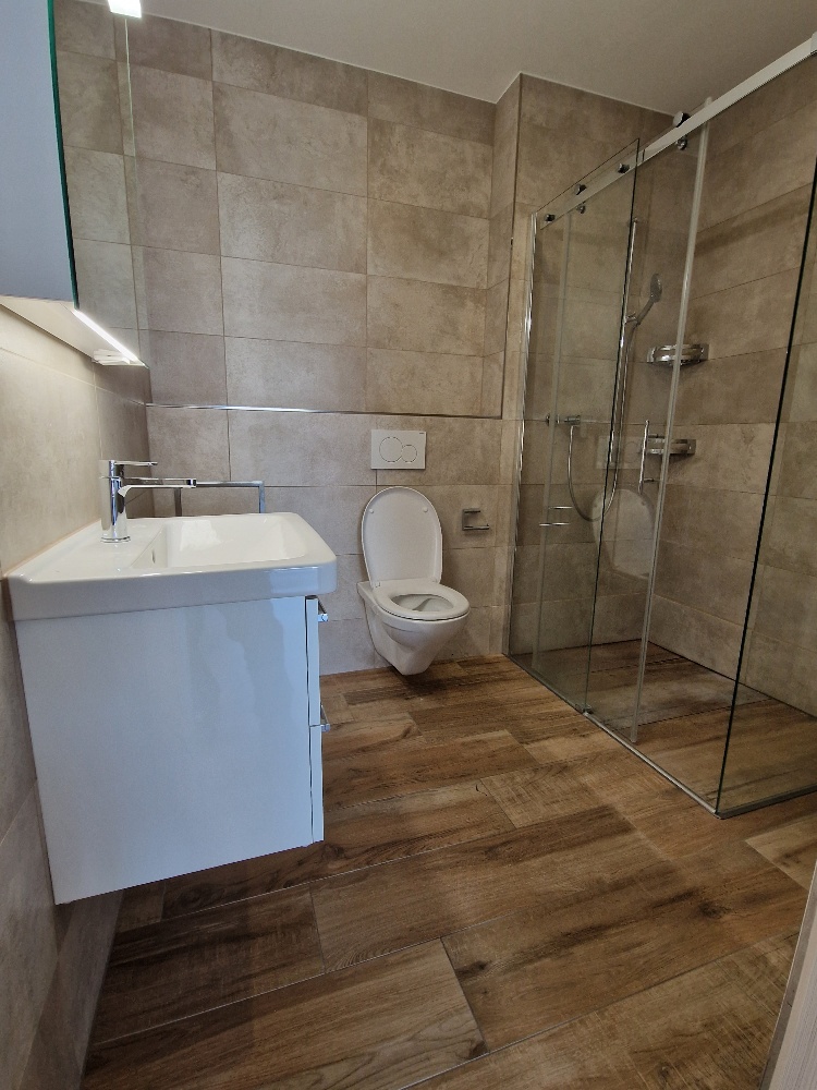 Moderne 4.5-Zimmer-Neubau-Wohnung in ruhiger Lage von Ettingen - Bild 8