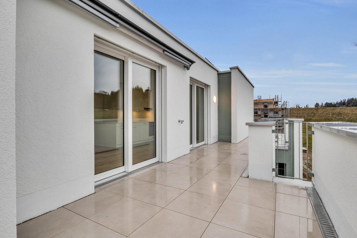 Attika mit Aussicht  sonnig und modern in Gossau SG - Bild 1