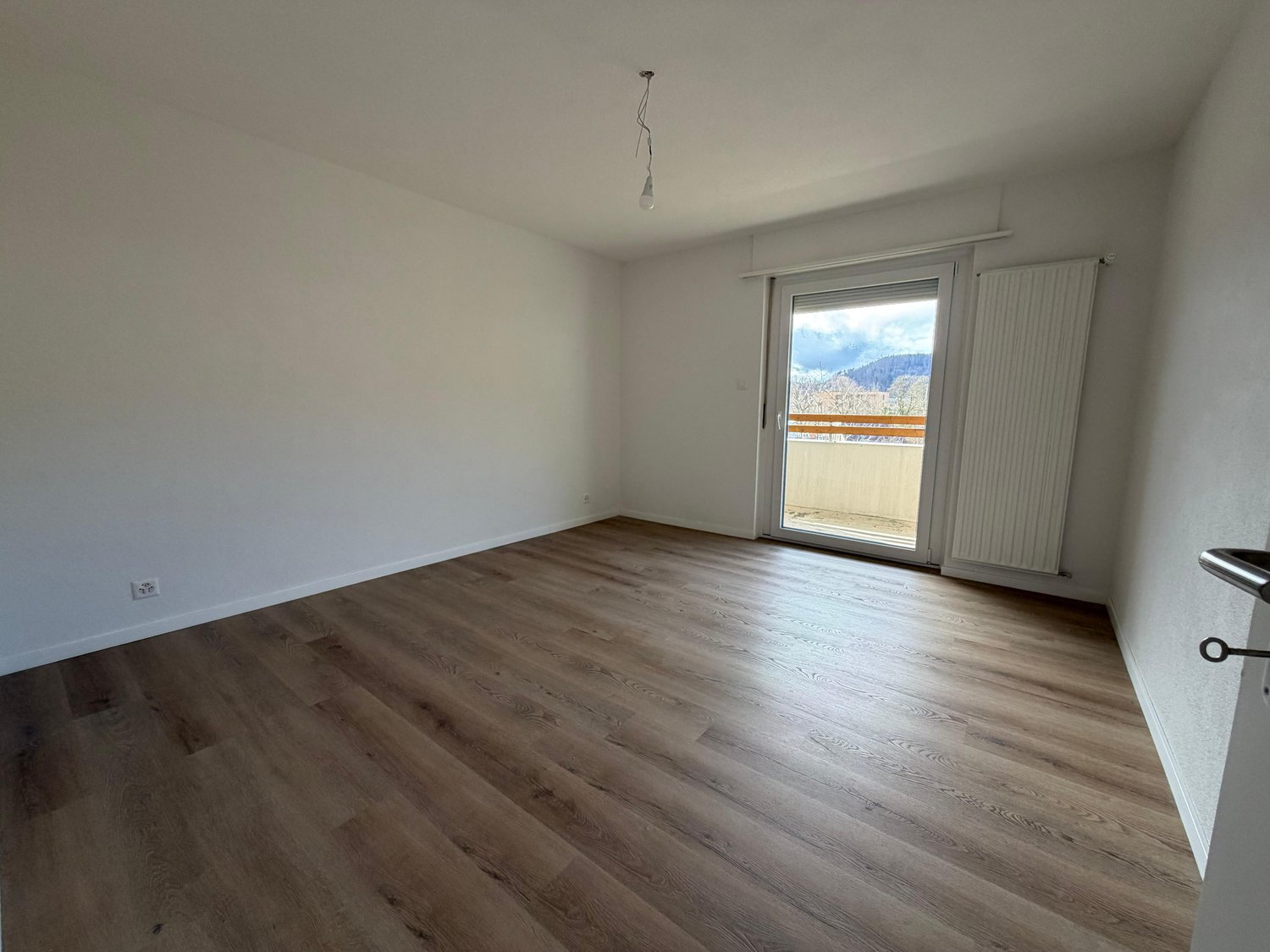 Moderne 4-Zimmer Dachgeschoss Wohnung – Erstbezug nach hochwertiger Kernsanierung - Bild 7