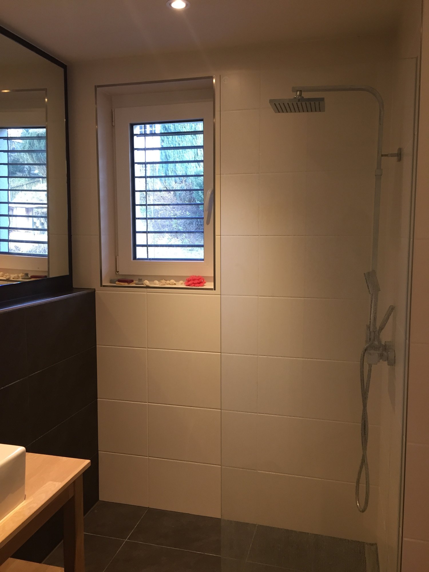 KLEIN ABER FEIN! Sonnige 2.5 Zimmer Wohnung inkl. privatem Waschturm - Bild 3