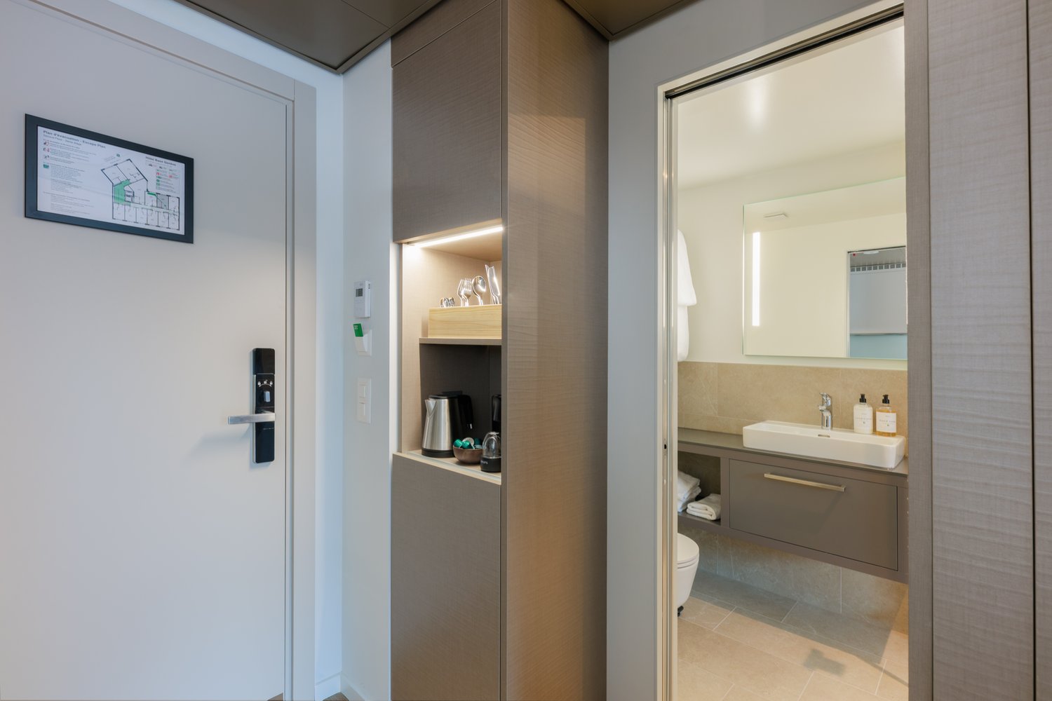 Studio moderne et lumineux au cœur de Genève - Bild 8