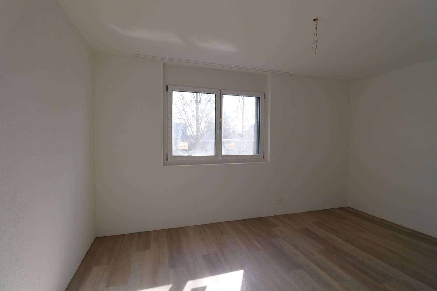 NEUBAU 3.5-Zimmer Gartenwohnung an ruhiger Lage - Bild 11