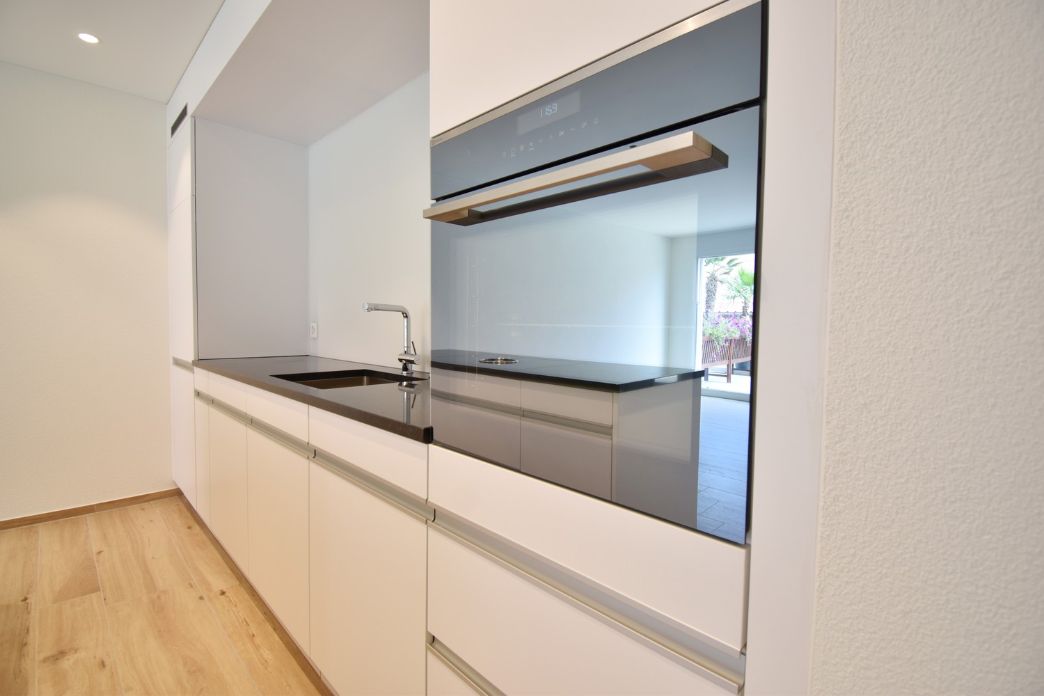 Moderne 2.5-Zimmer-Wohnung mit grosser Sonnenterrasse - Bild 5