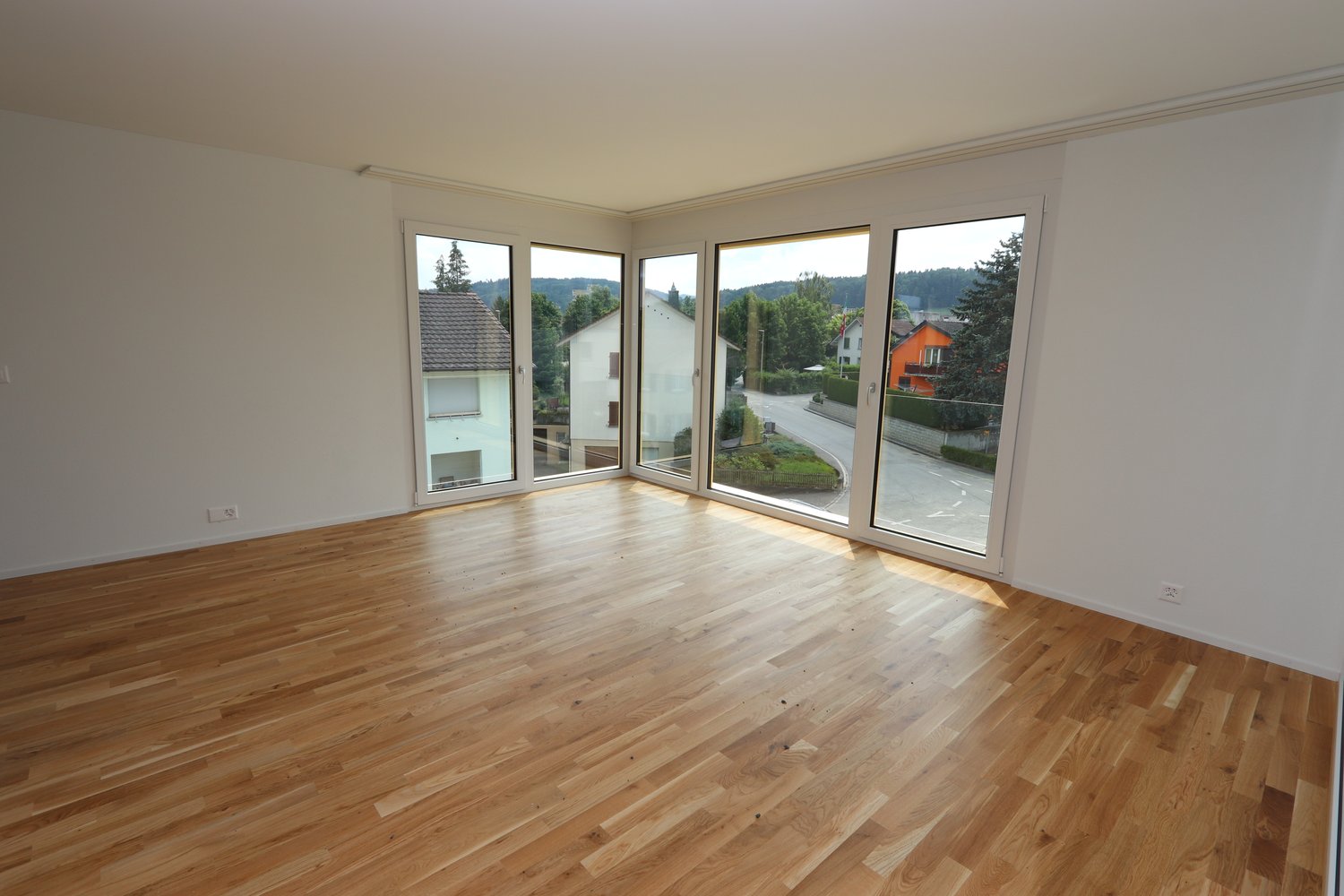 Attraktive 4.5-Zimmer-Wohnung im 2. Stock in Wohlen AG - Zimmer