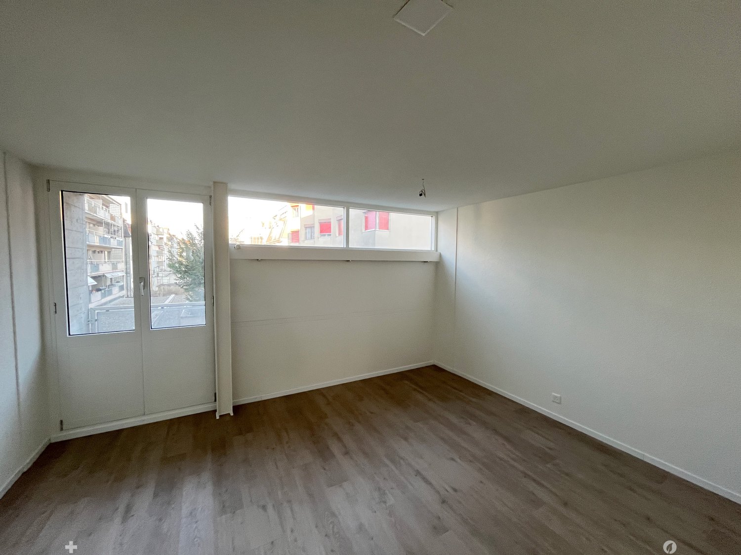 Sanierte 3.5-Zi-Whg mit Terrasse und Balkon - IMG_1375