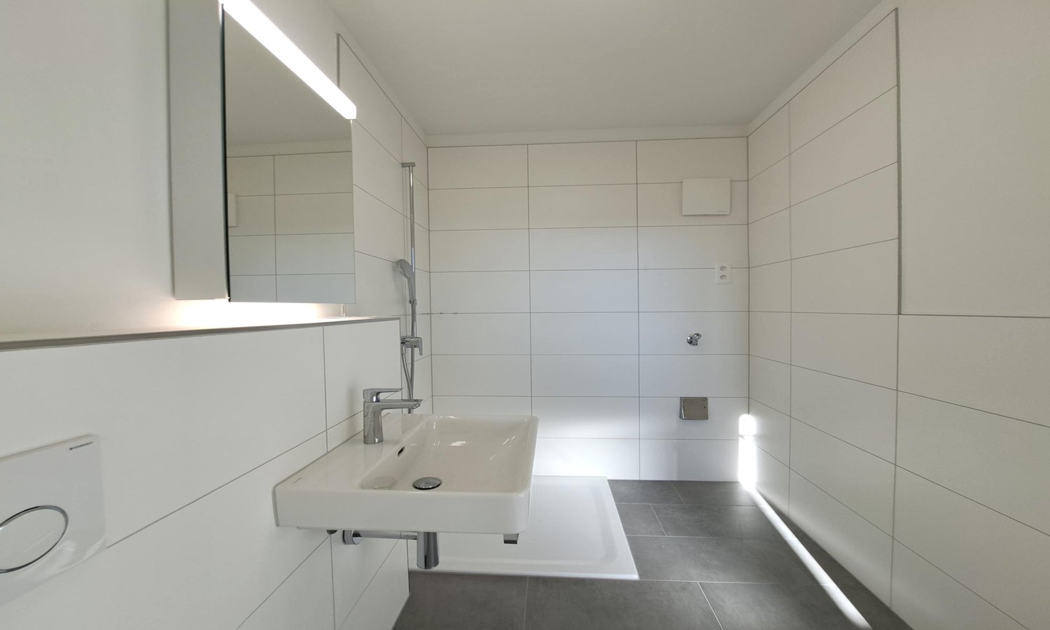 Erstbezug - Frisch renovierte, sonnige 3.5-Zimmer-Wohnung in Birmenstorf - Bild 7