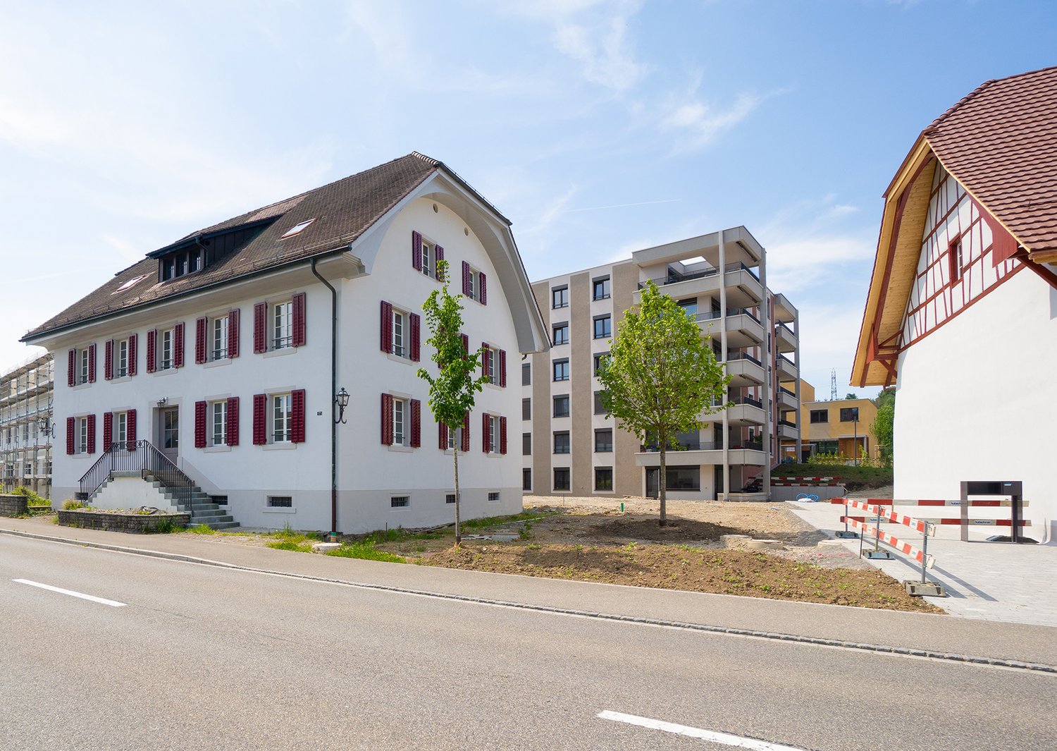 Grosszüge Familienwohnung mit eigenem Garten - Bild 2