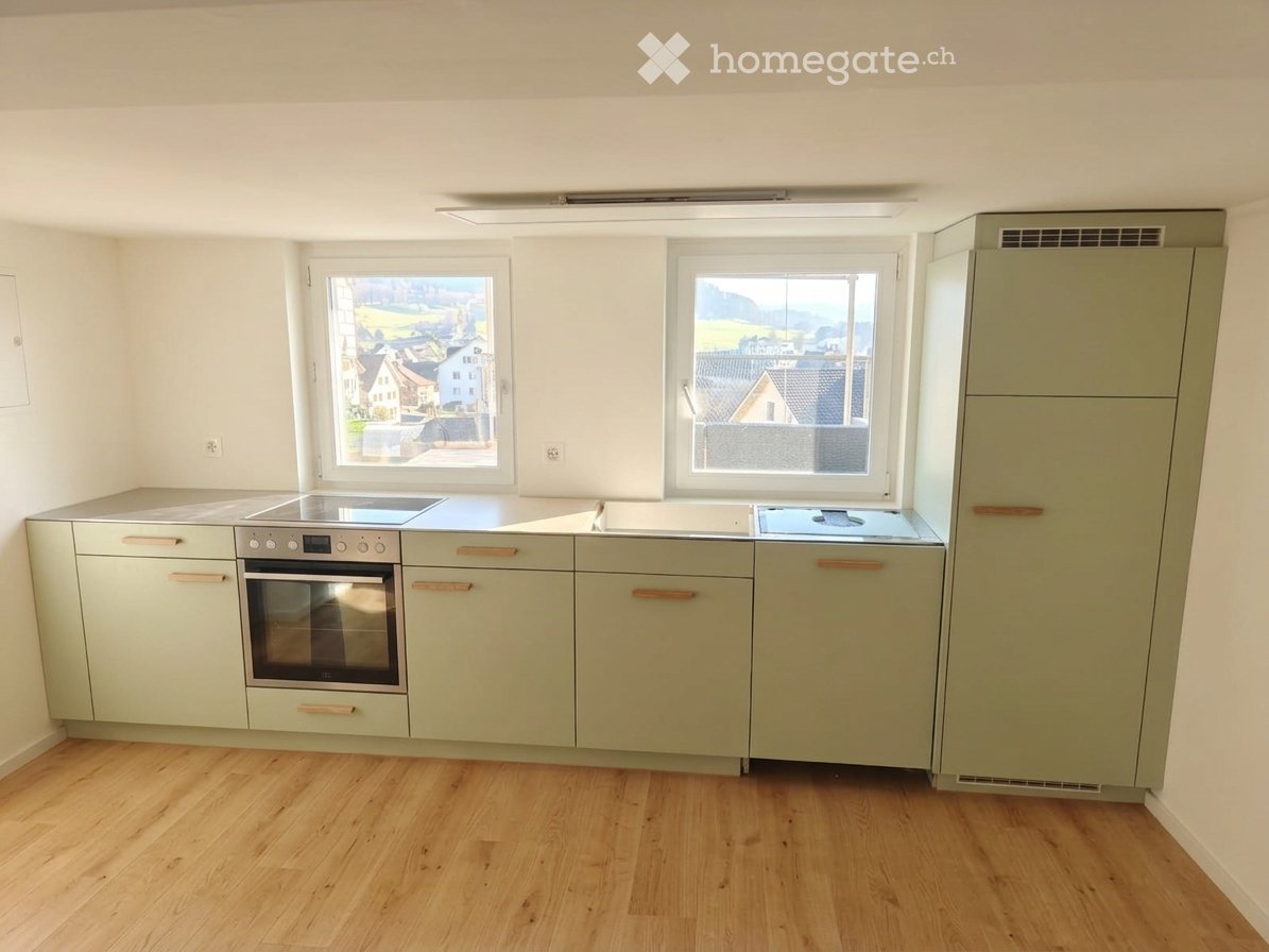 Kernsaniertes 1.5-Zi-Bijou | 50m2 |  im Zentrum | Aussicht - Bild 2