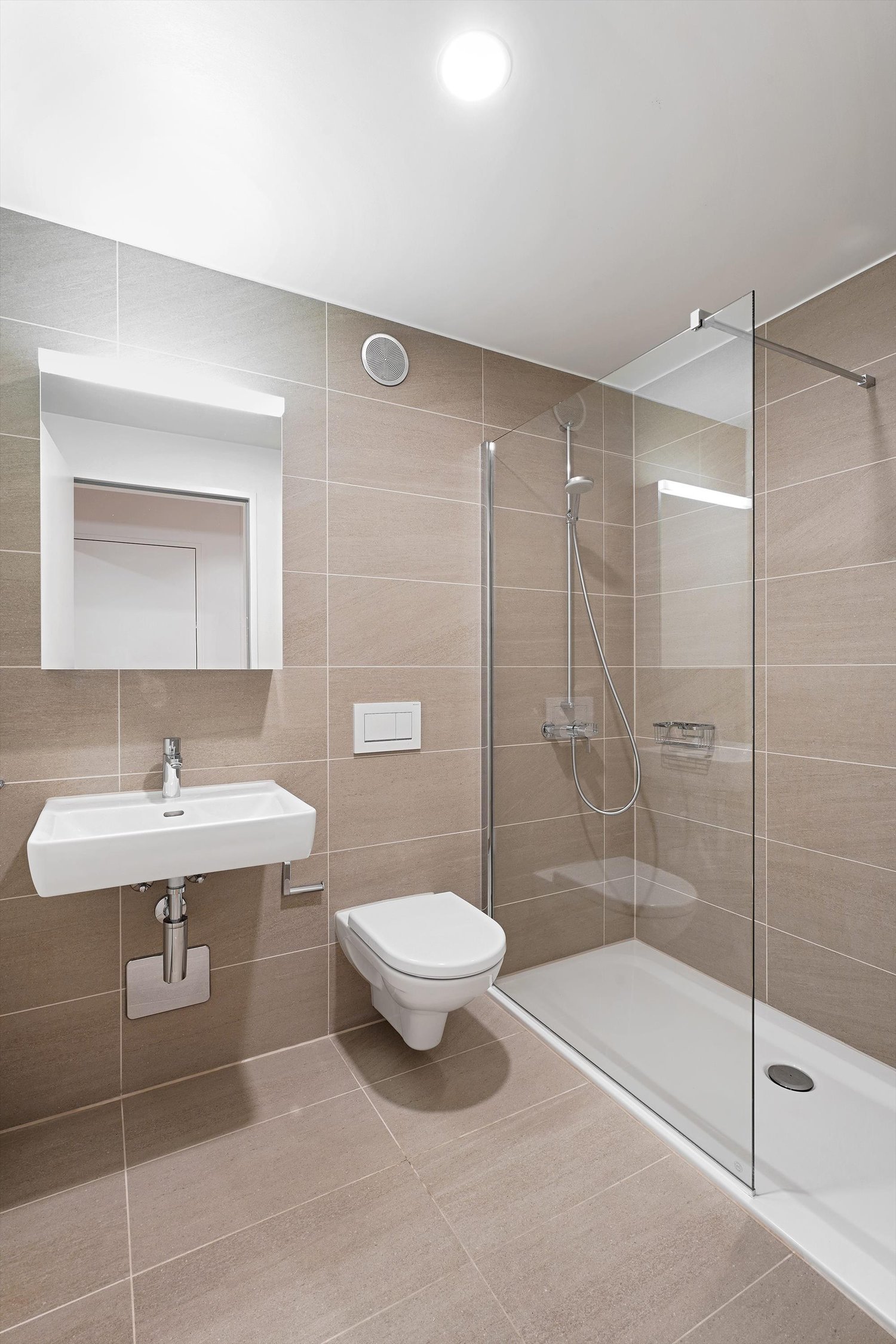 Wohlfühloase mit Loggia im lebendigen Quartier Baleo Erlenmatt - Bad