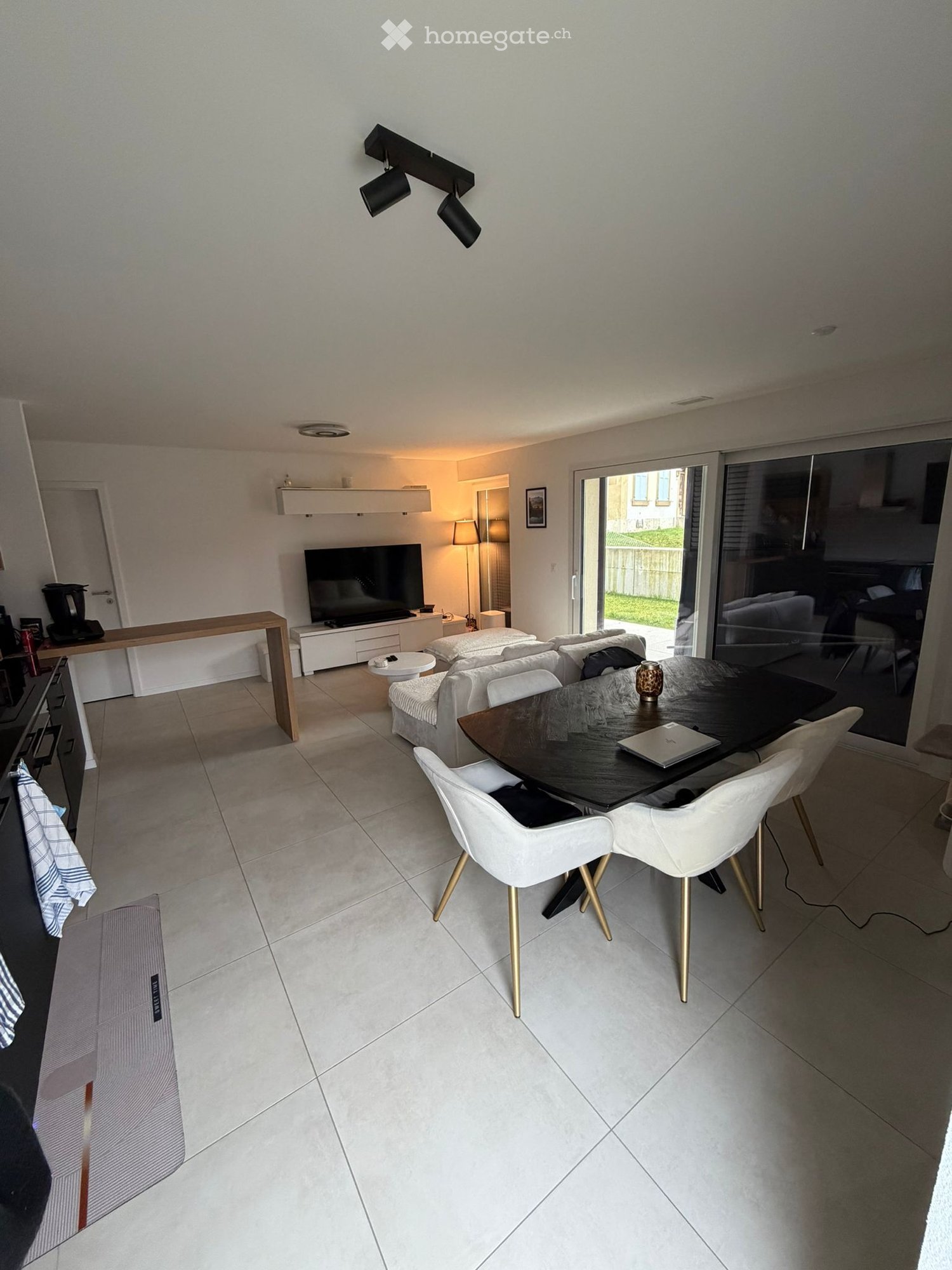 Appartement récent de 3,5 pièces avec terrasse à Epautheyres proche d'Yverdon - Bild 5