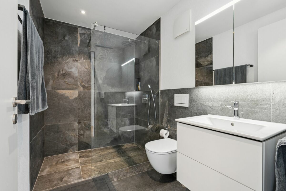 3.5-Zimmer-Attika mit traumhafter Fern- und Bergsicht - Bild 6